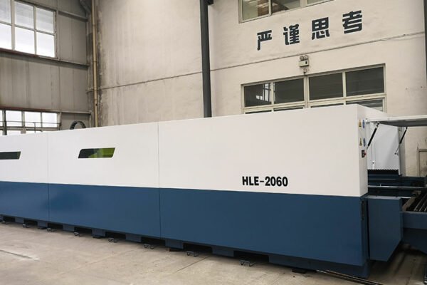 4501681452159823 Lefa Distribution - Machines innovantes d’entretien d’espaces verts, parcs et jardins